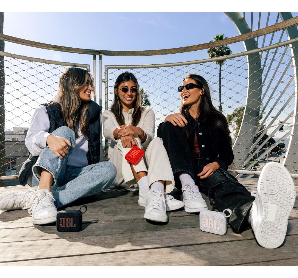 jblgo4white10